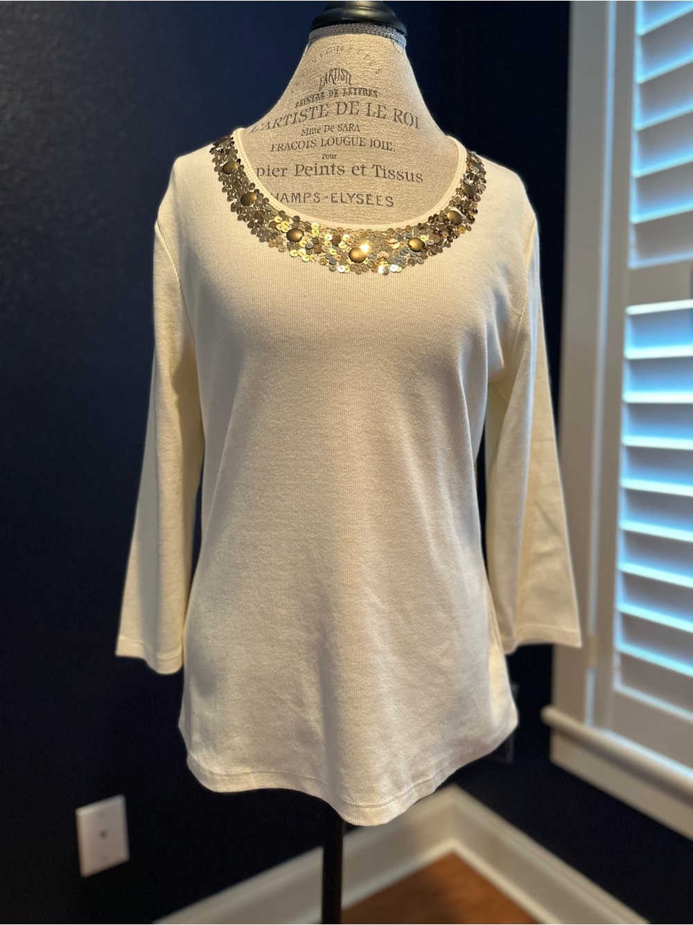 Liz Lange Cream Scoop-Neck Sweatshirt with Gold Sequin Trim